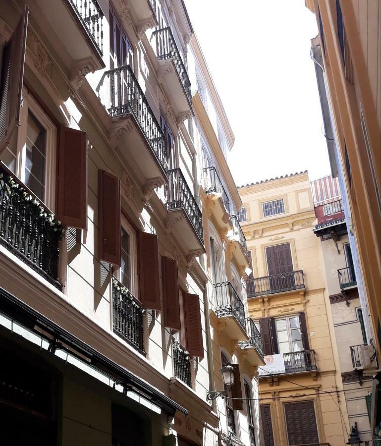 Apartament & Away In The Heart Of Historical Town Of