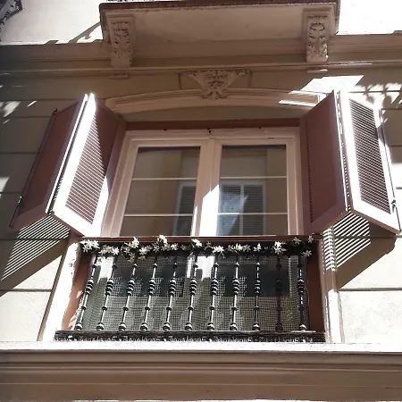 Stay Home & Away In The Heart Of Historical Town Of Malaga Zewnętrze zdjęcie