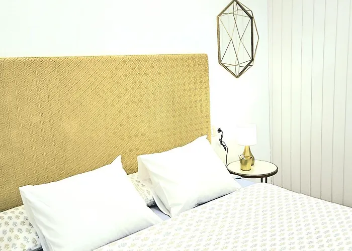 Stay Home & Away In The Heart Of Historical Town Of Malaga